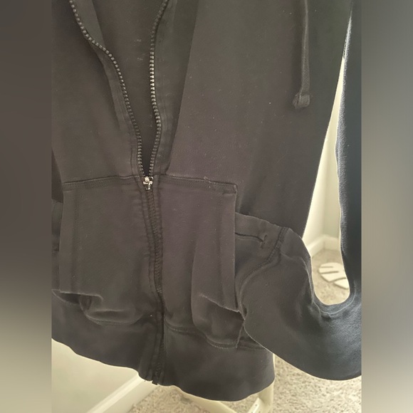 Black pact hoodie - Picture 6 of 8